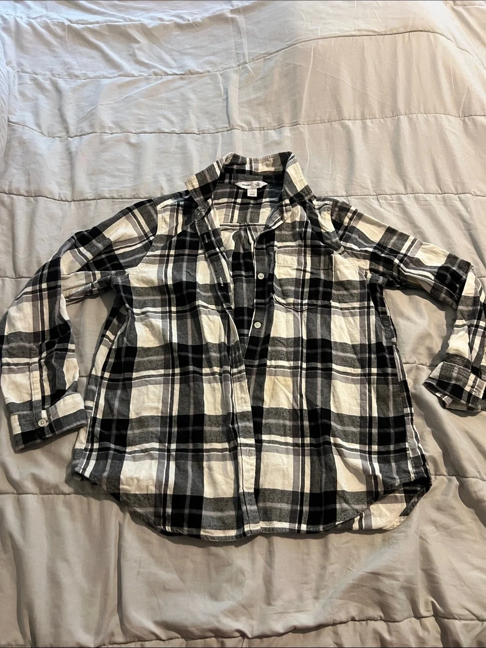 Old Navy Black & White Plaid Girls' Button-Down Shirt